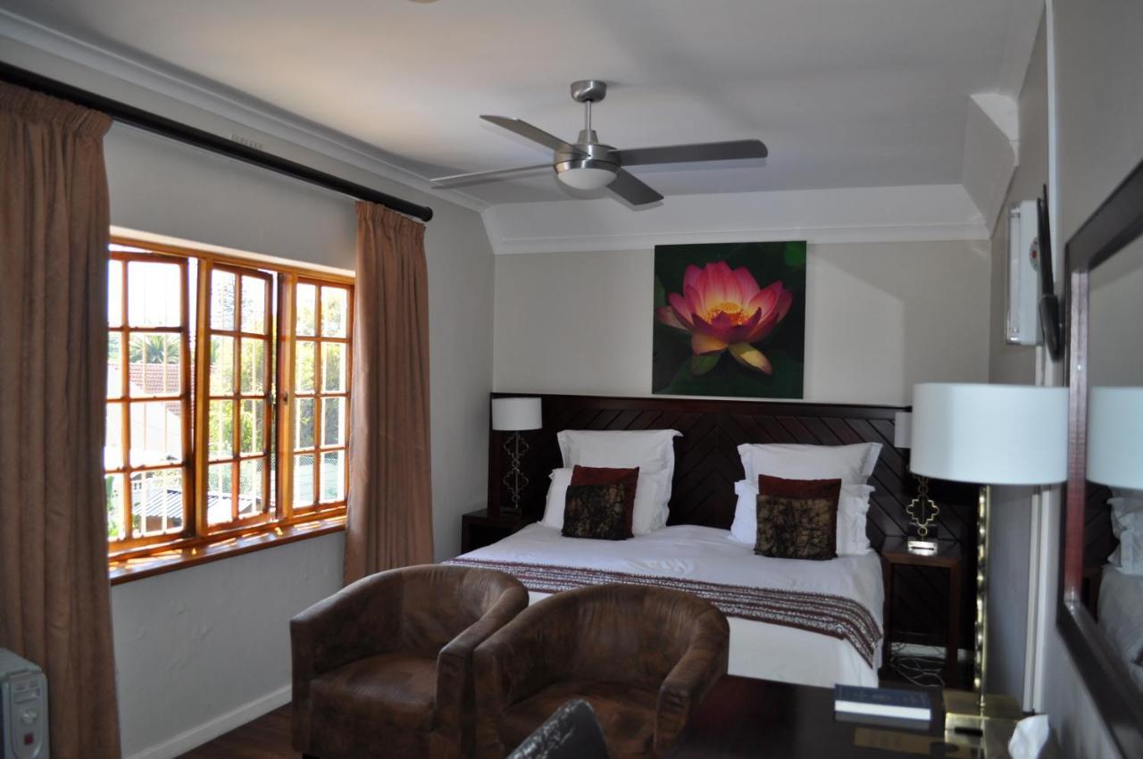 Cotswold House Guest house Cape Town